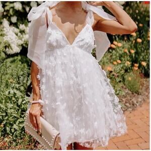 Idem Ditto White Floral Mesh Mini Dress Tie Strap Open Back Size M